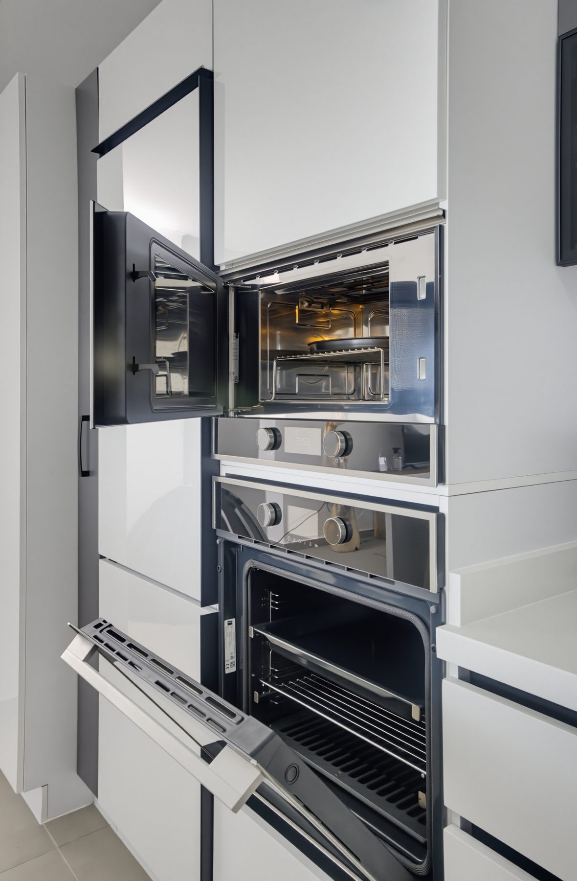 Horno y microondas empotrados