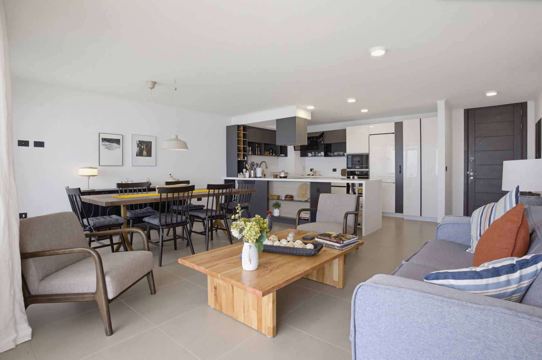 Living, comedor y cocina integrados