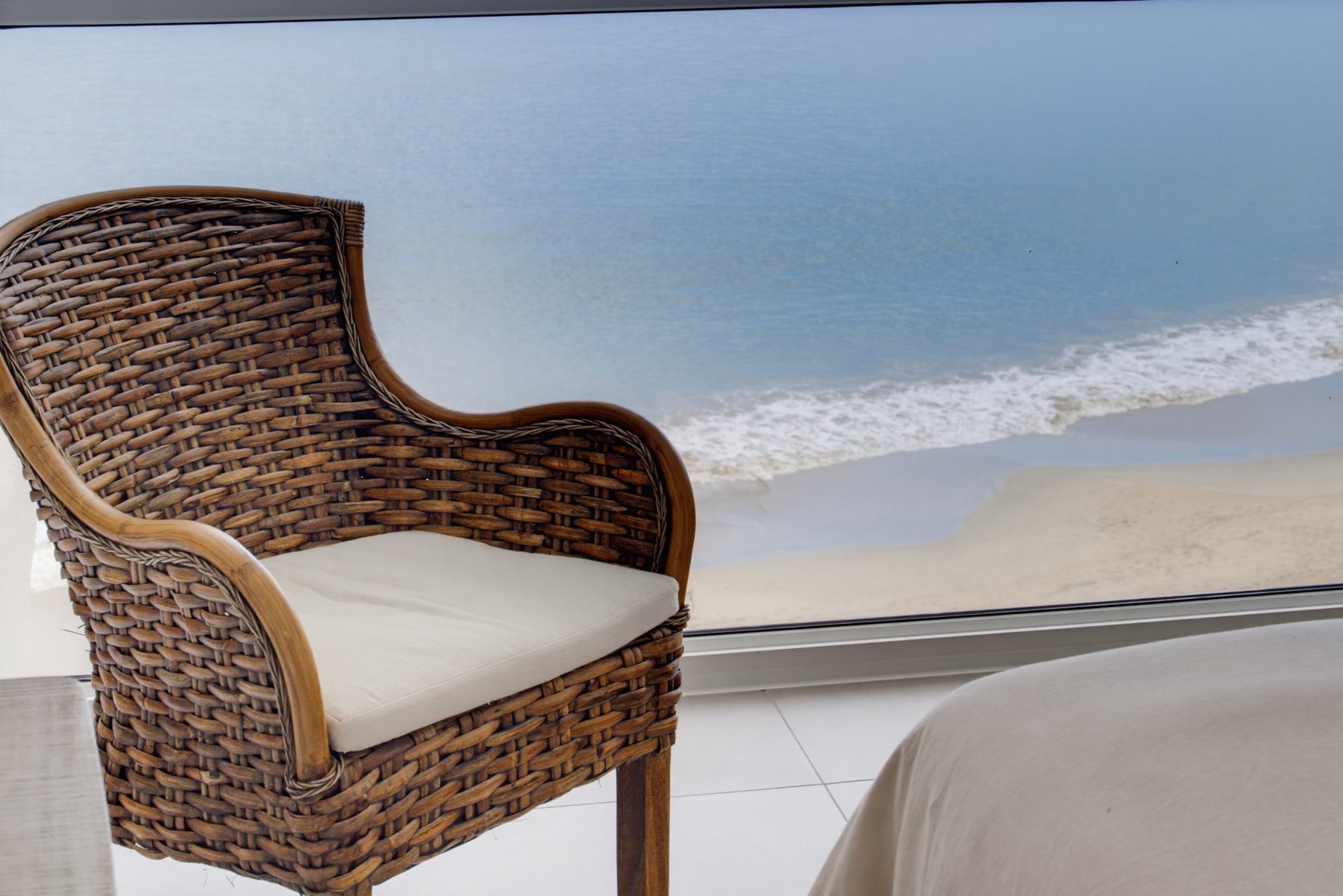 Sillón junto al ventanal